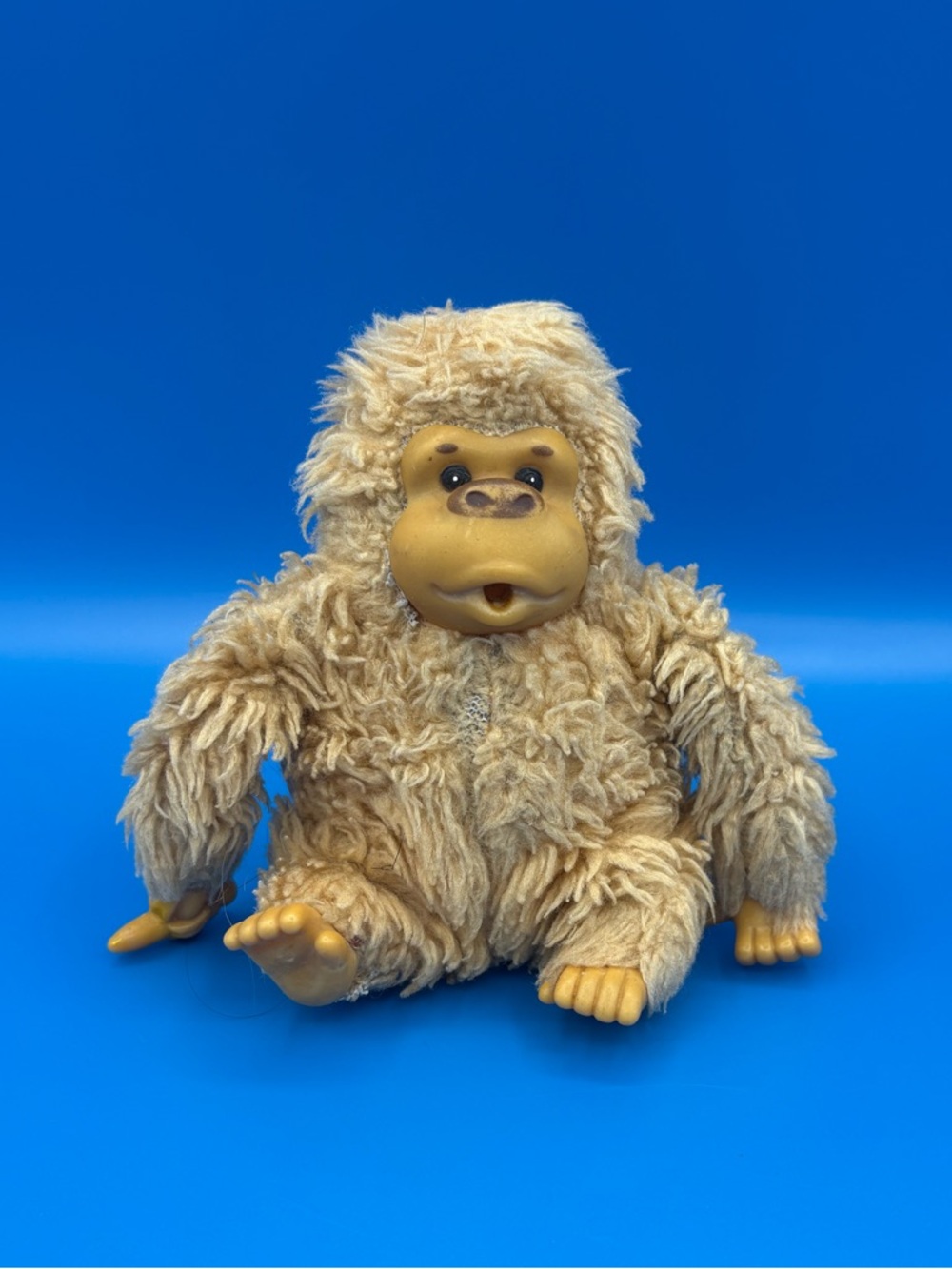 Vintage Russ Berrie Baby Gonga Gorilla Plush 5-6" Thumb Sucking & Banana Toy